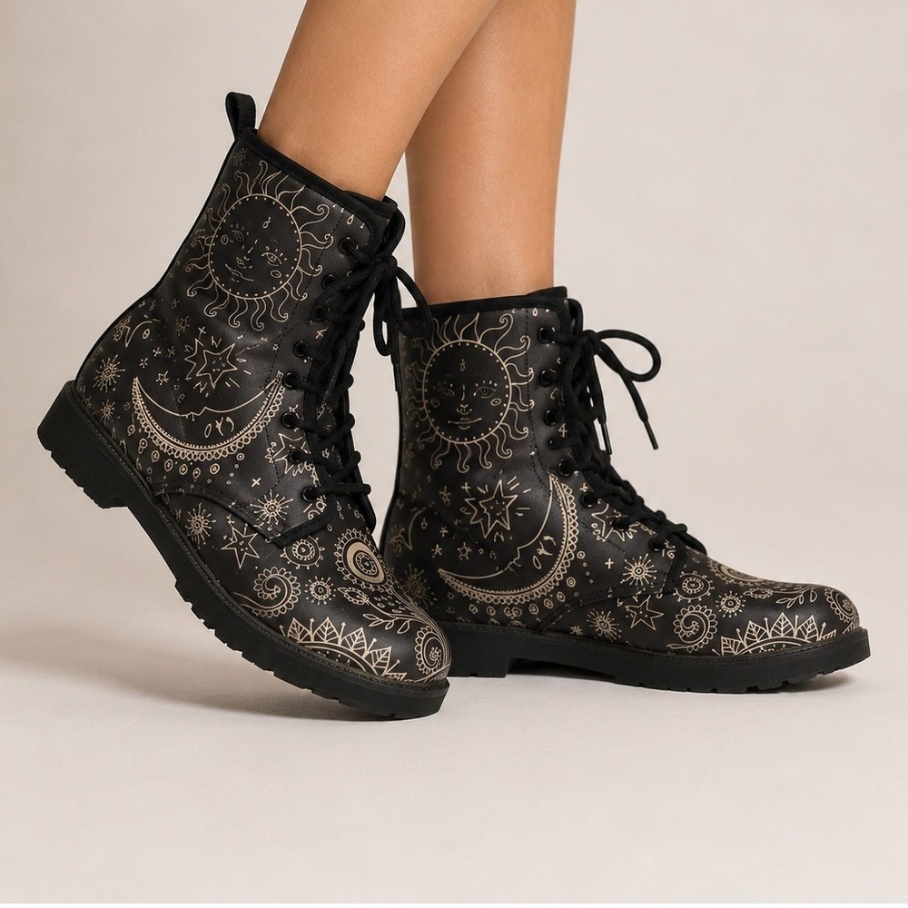 Unbranded Celestial Sun Moon Star Combat Boots Size 9 or 40